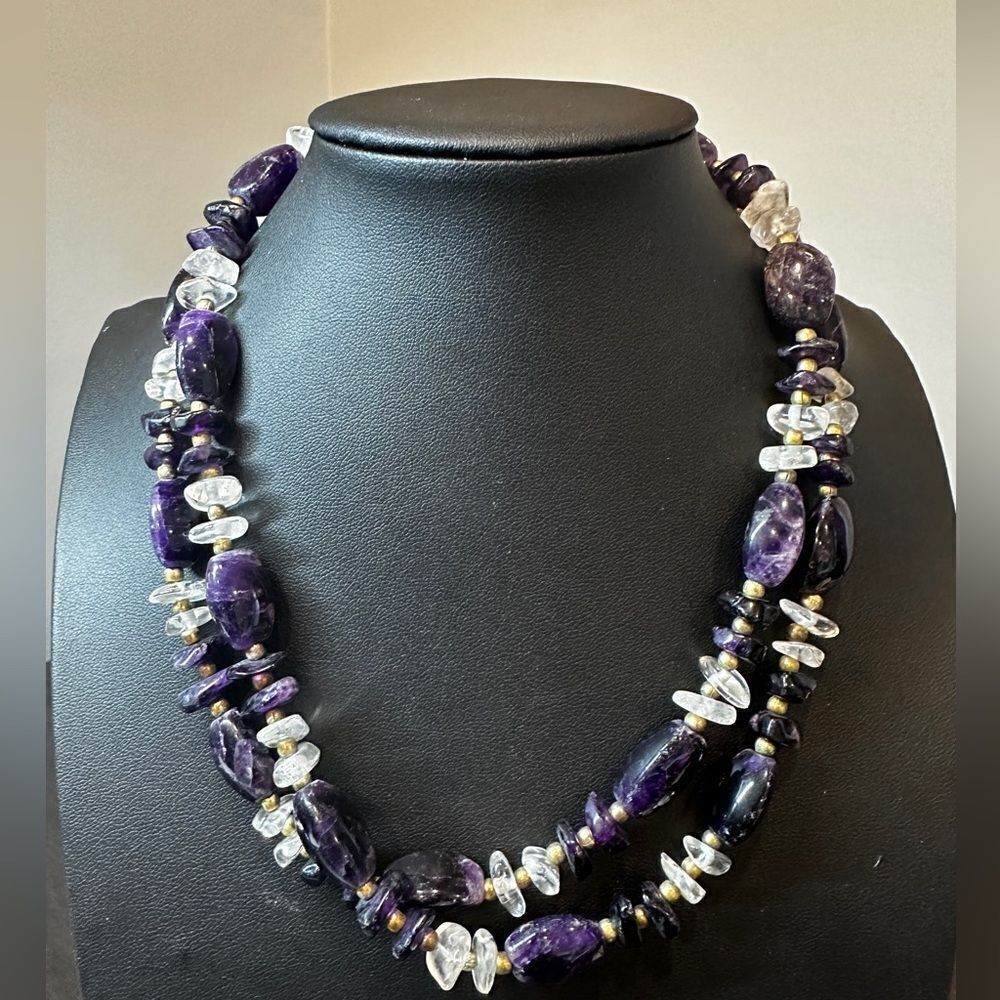 Genuine quartz and amethyst necklace!‎